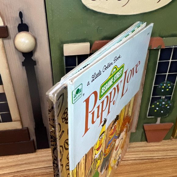 Vintage 1983 Sesame Street Puppy Love Book Children's Television Workshop - Picture 9 of 10